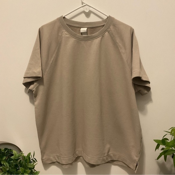 H&M Short Sleeve Sweat Tee - Picture 3 of 7